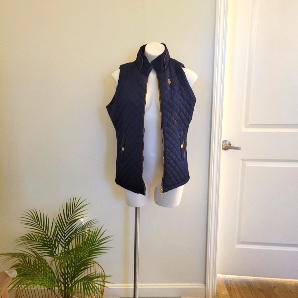 U.S Polo Assn. Quilted Vest Size M